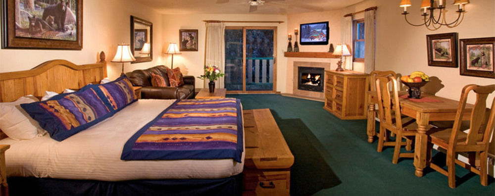 Alpine Village Suites 타오스스키밸리 외부 사진