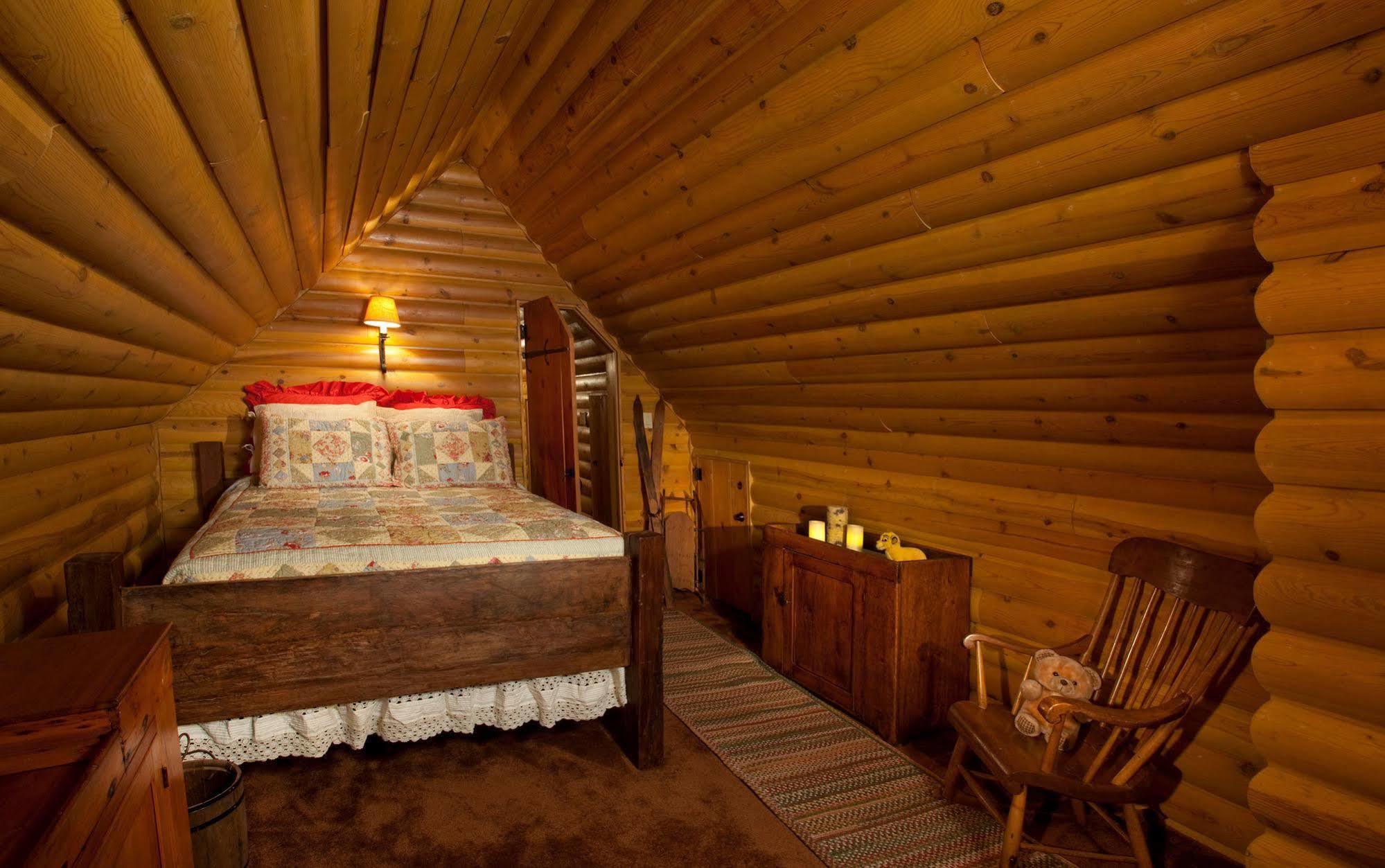Alpine Village Suites 타오스스키밸리 외부 사진
