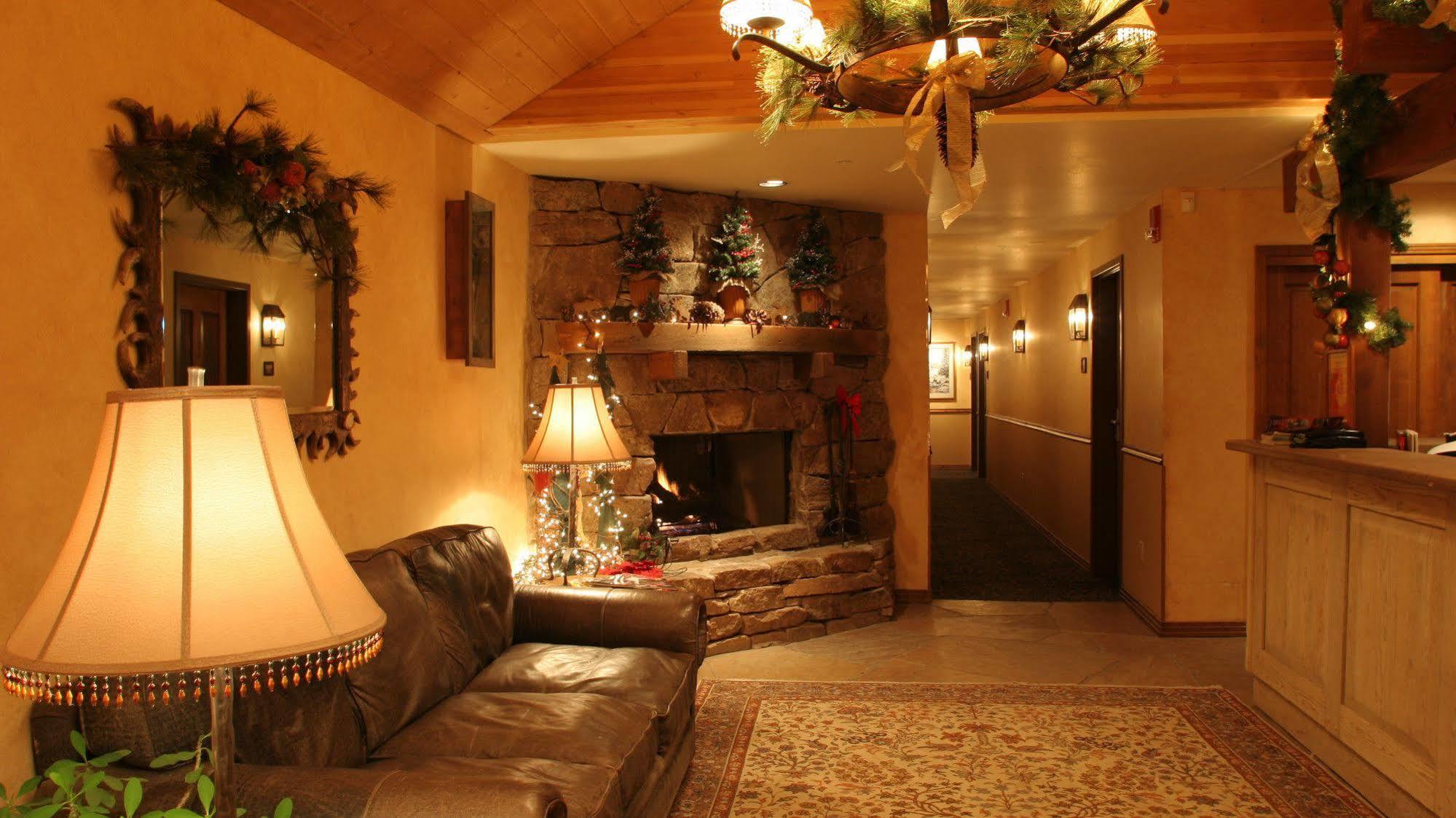 Alpine Village Suites 타오스스키밸리 외부 사진